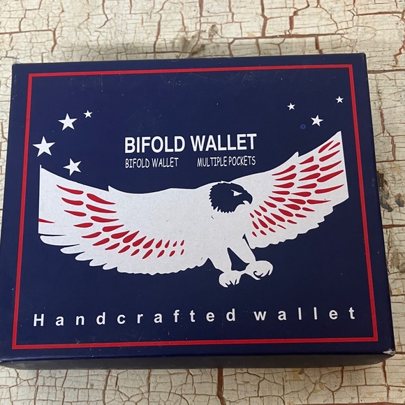 Bifold wallet - Picture 7 of 7